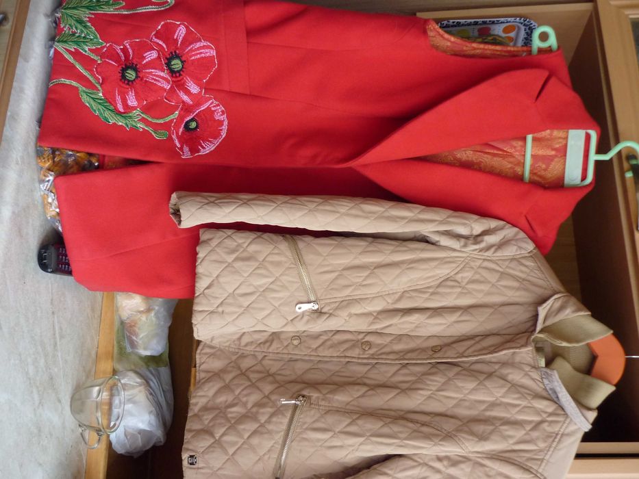 Продаются куртки