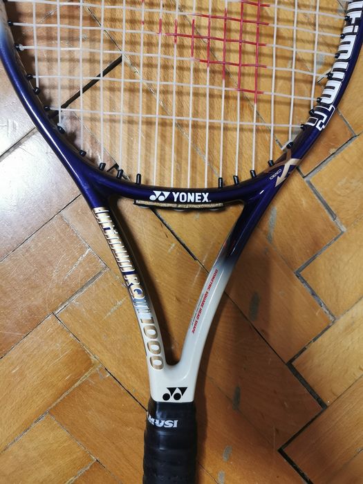 Rachetă Yonex Ultimum RQ  TI 1000