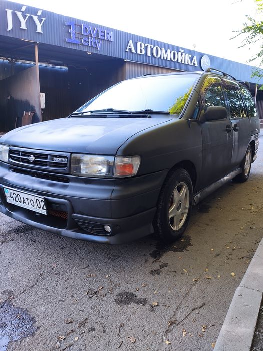 Ниссан Прерия 1997 г.в.