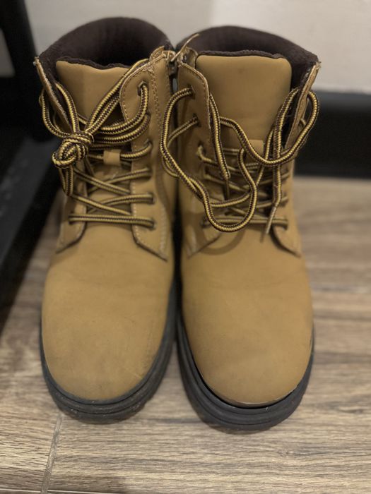 Отдам 4 пары обуви