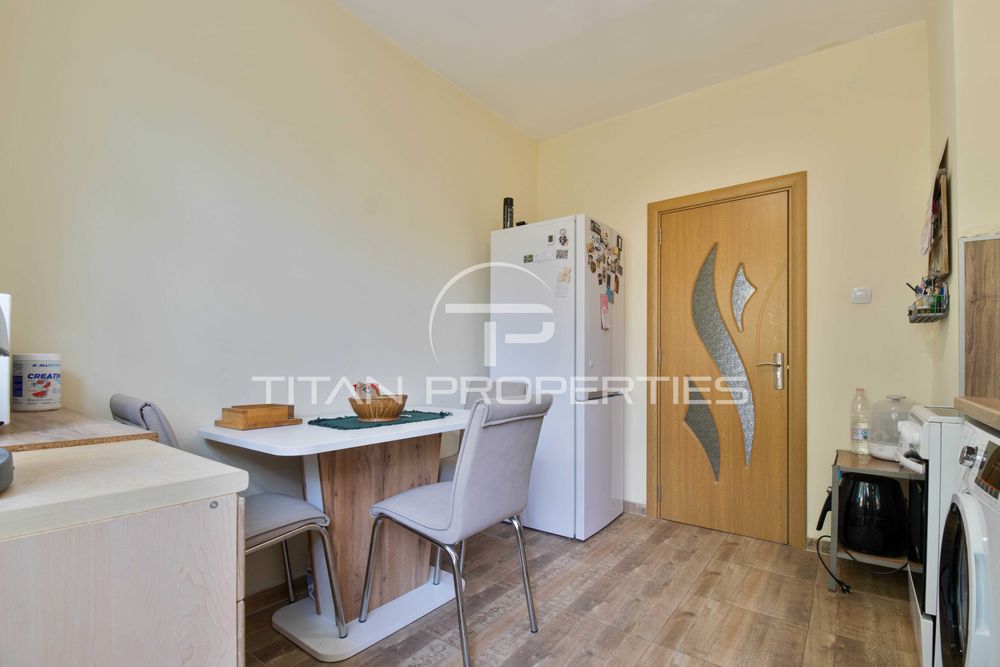 Продава се Тристаен апартамент в Пловдив, Кючук Париж - 84 кв.м за 1727 €/кв.м - Снимка #5