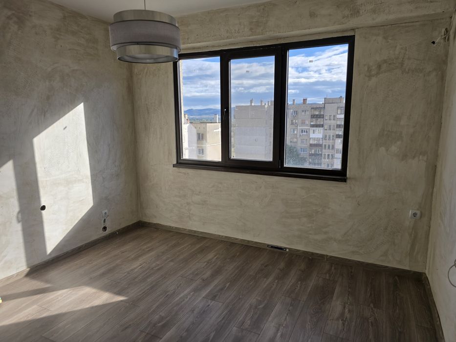 Продава се Тристаен апартамент в Казанлък - 83 кв.м за 737 €/кв.м - Снимка #3