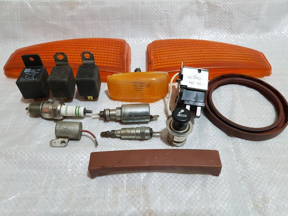 Б/У запчасти от автомобиля  ВАЗ - 2109.