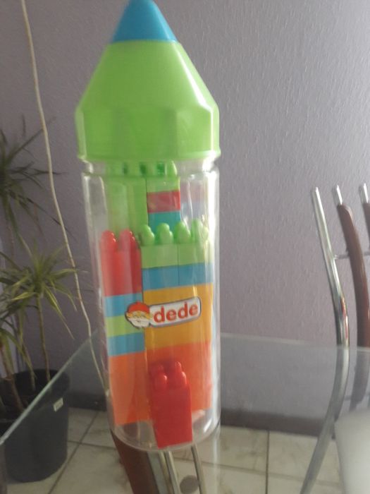 Метални колички,играчки и конструктор