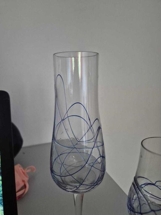 Pahare cu picior lung,