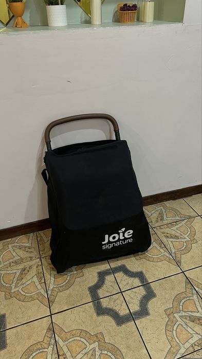Продам коляску joie signature