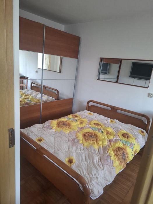 Inchiriez apartament