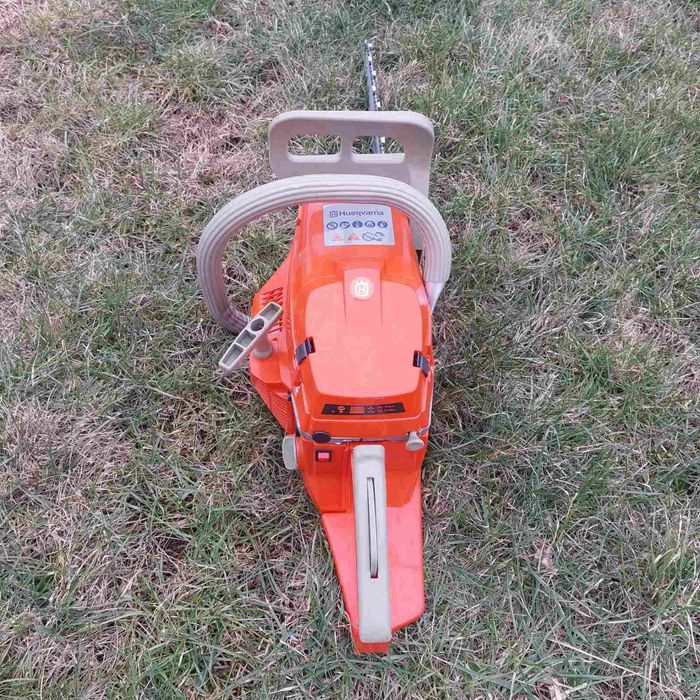 Husqvarna резачка бензинова