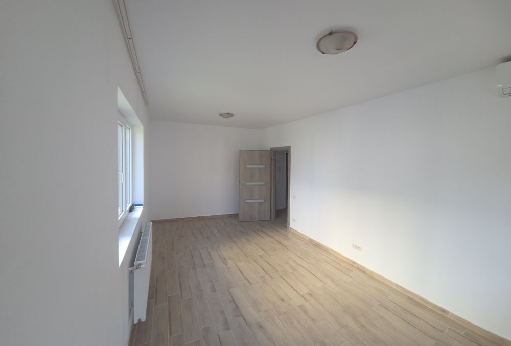 Garsoniera 46 m de închiriat nemobilata