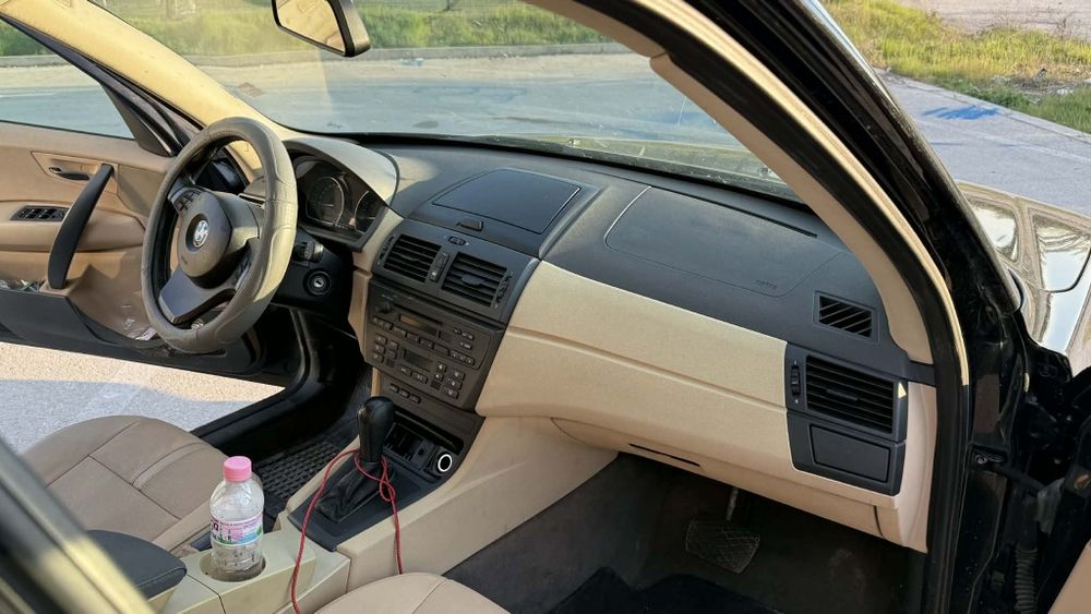 Продавам моето BMW x3 2004 година