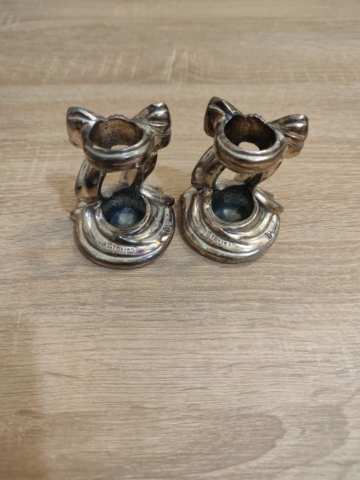 Pereche Sfesnice Brunel Italy – Argintate, Design cu Fundă Vintage