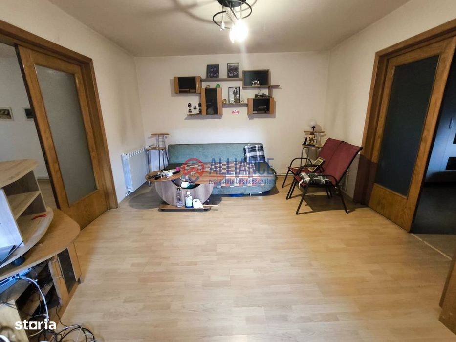 Casă 5 camere, ICIL, curte pavată, 2 parcări