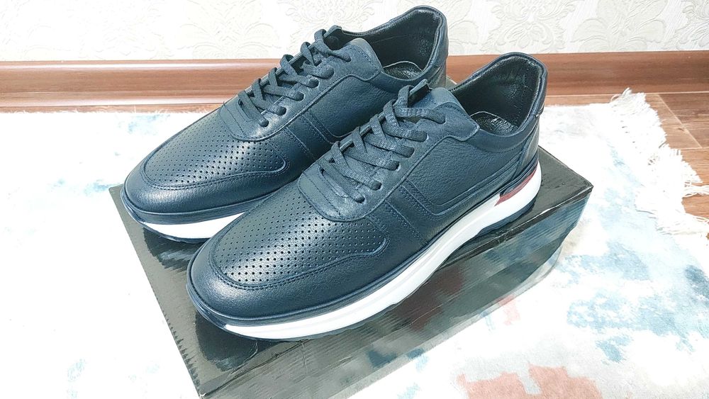 Кроссовки кожаные, турецкие