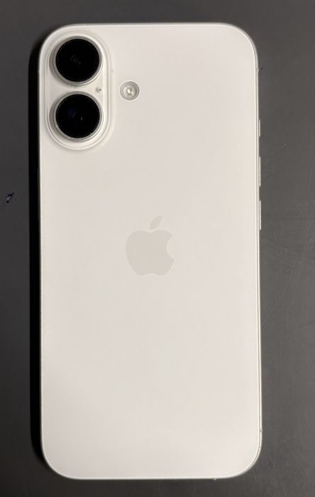 Iphone 16  с гарантией