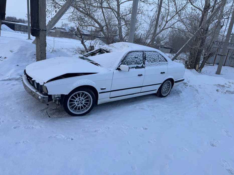 Бмв е34 2.5 ПО ЗАПЧАСТЯМ