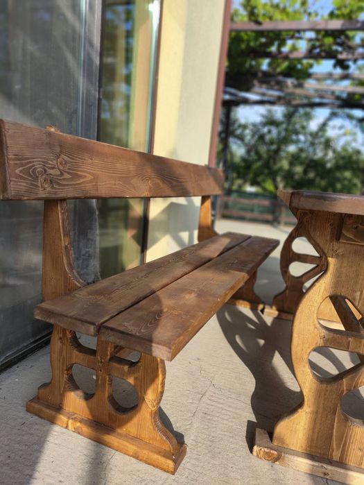 Комплект маса с две пейки