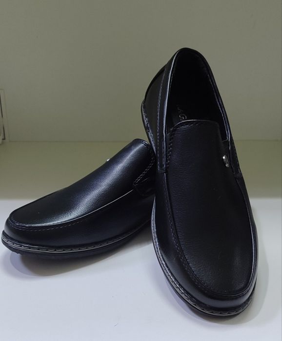 Продам новую детскую обувь