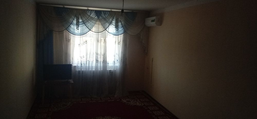 Urganch shahar manej yonida Uy ijaraga beriladi