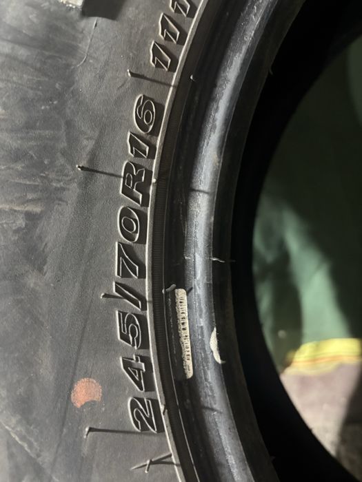 Продам автошины на джип