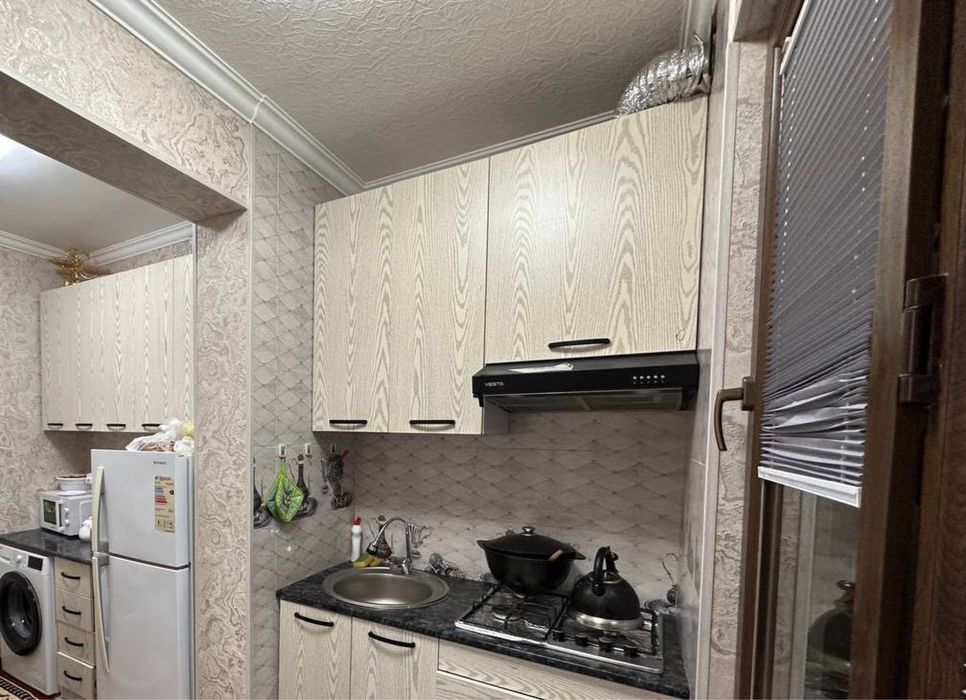 Yunusobod 13 kvda 3 xonali uy sotiladi