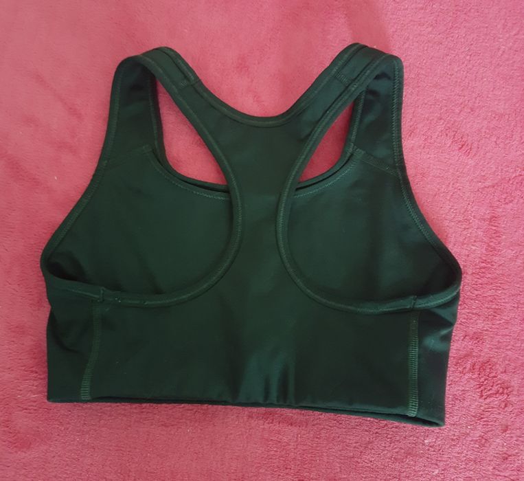 Дамско спортно бюстие Nike Dri-Fit,размер S