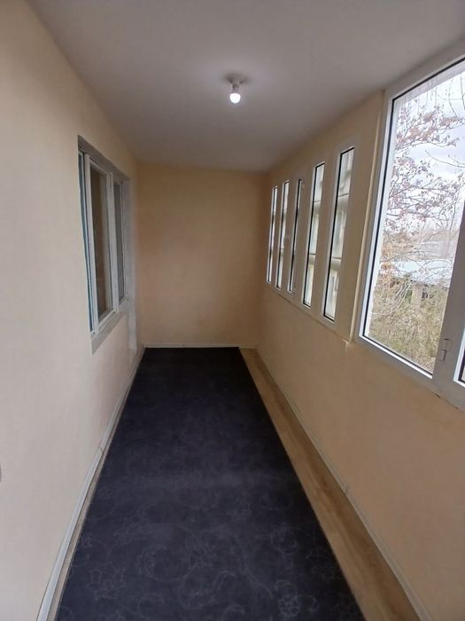 2 xonali podyezdli sotiladi