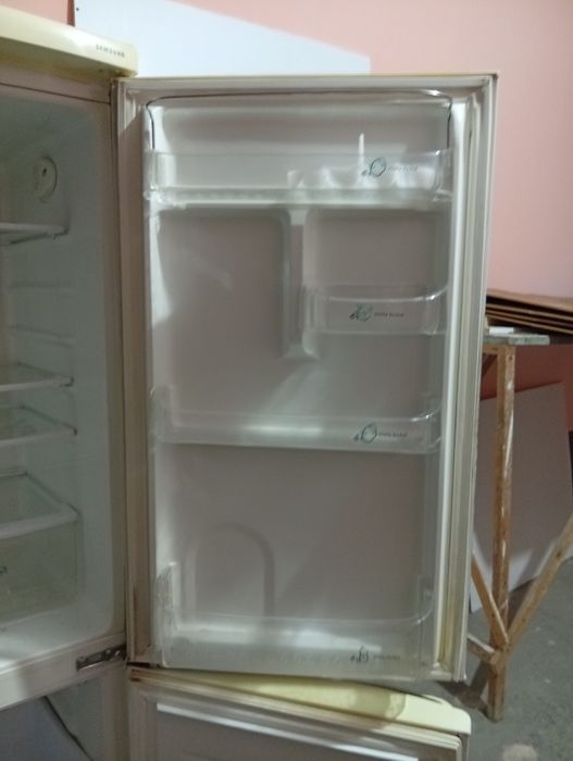 Haladilnik ishlashi yaxshi srochna sotiladi