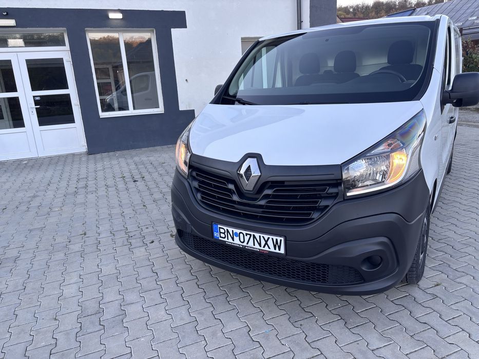 RENAULT Trafic