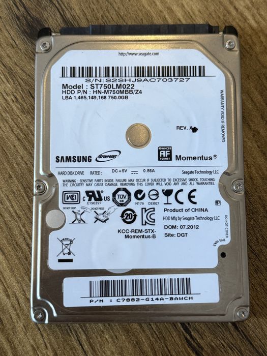 Vand HDD-uri laptop 2.5” stare foarte buna WD Scorpio Black 750 GB)