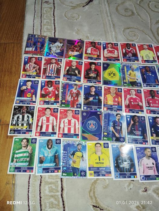 Vând cartonașe UEFA champions League tops