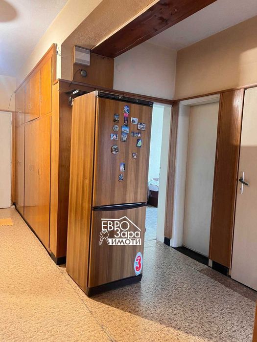 Продава се Четиристаен апартамент в Стара Загора, Център - 105 кв.м за 1235 €/кв.м - Снимка #11