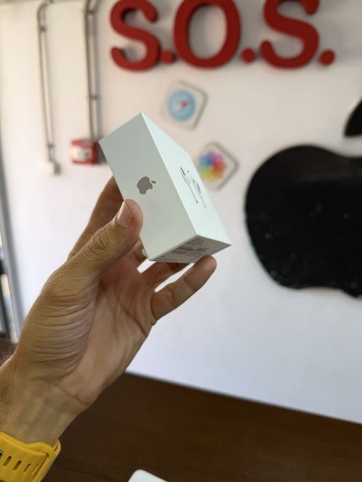 Vand Airpods 4 Nou(Sigilate)