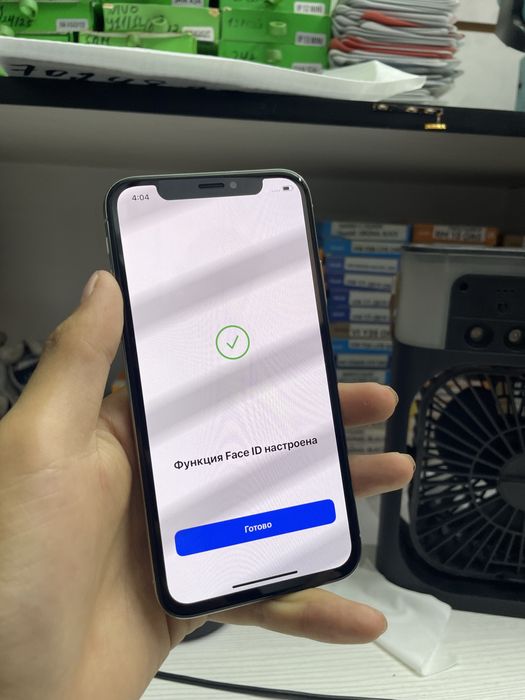 iPhone X 64gb.  .