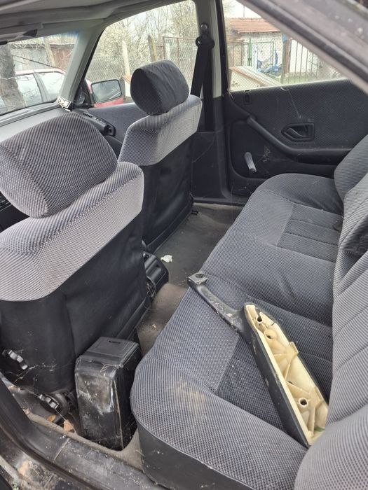 Продавам Peugeot 405 на части!!
