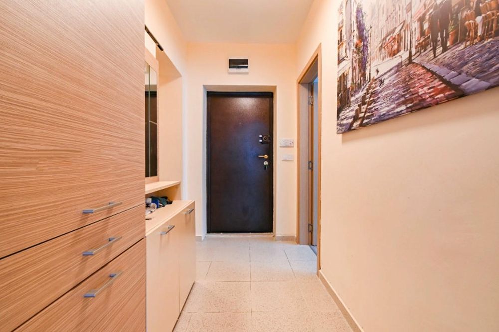 Дава се под наем Четиристаен апартамент в София, Изток - 126 кв.м за 999 € - Снимка #9