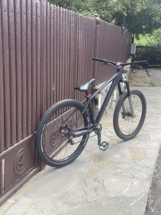 Vand Dirt Jumper