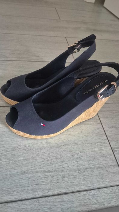 Sandale nr. 38 Tommy Hilfiger
