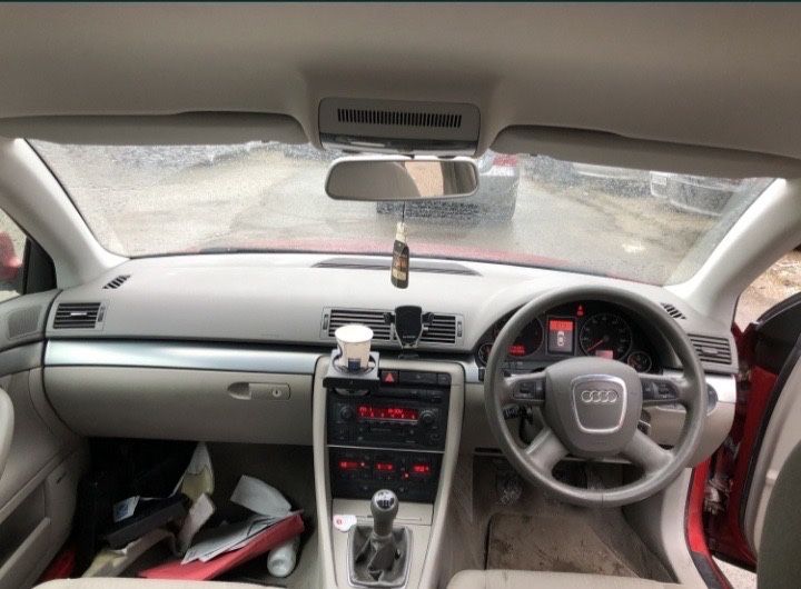 Продаваме на части ауди а4 б7 2.0д 140кс audi a4  b7 2.0d 140hp.