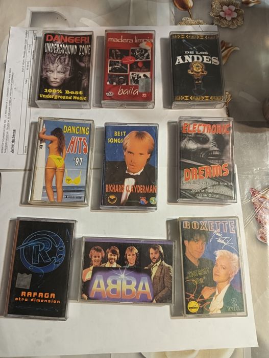 Casete și CD uri cu muzica!