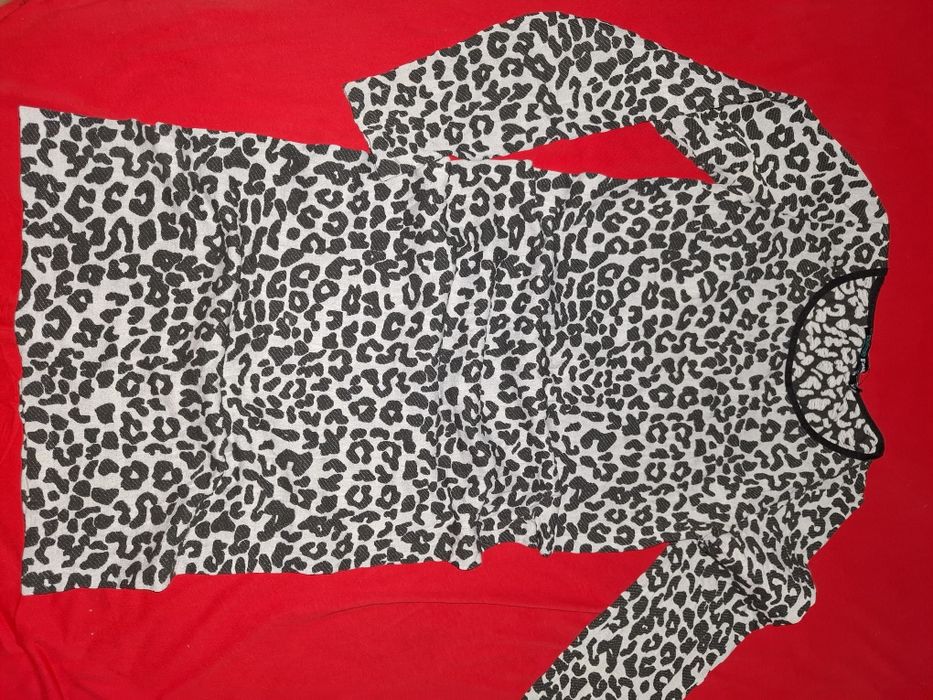 Платья и туники в отличном состоянии