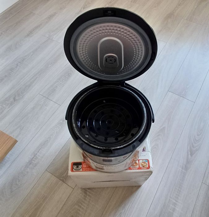 Multicooker Tefal 8 în 1 nou !!!
