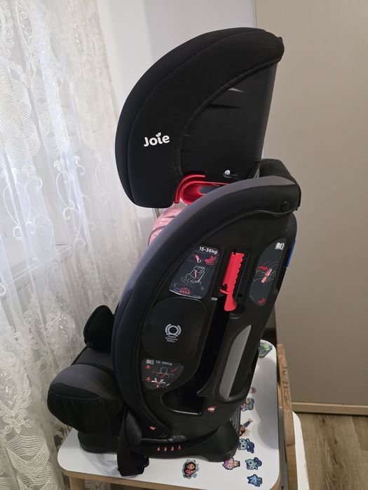 Scaun auto Joie .