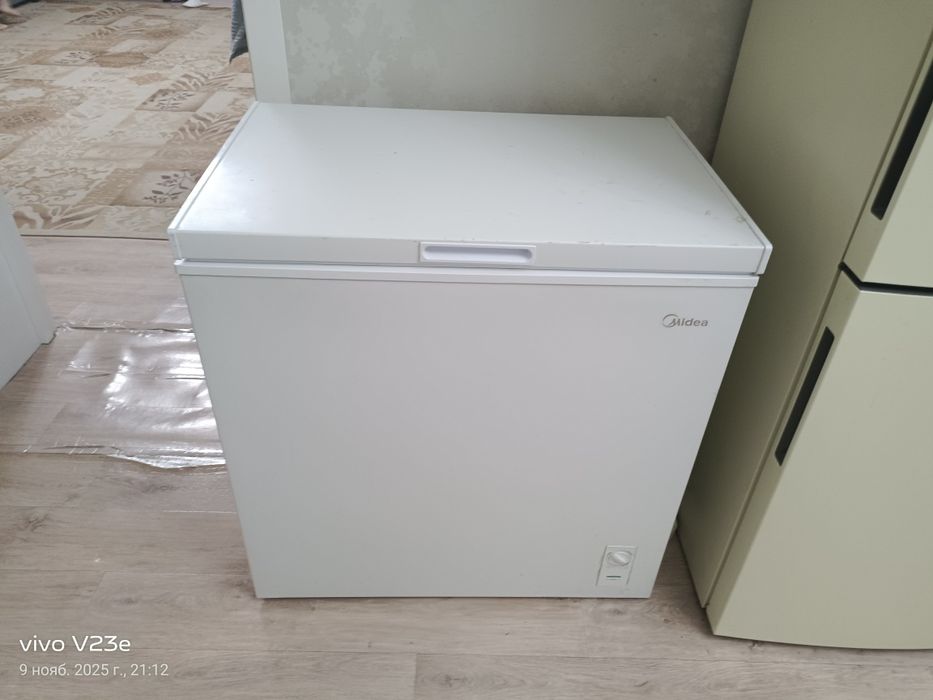 Продам морозильную камеру