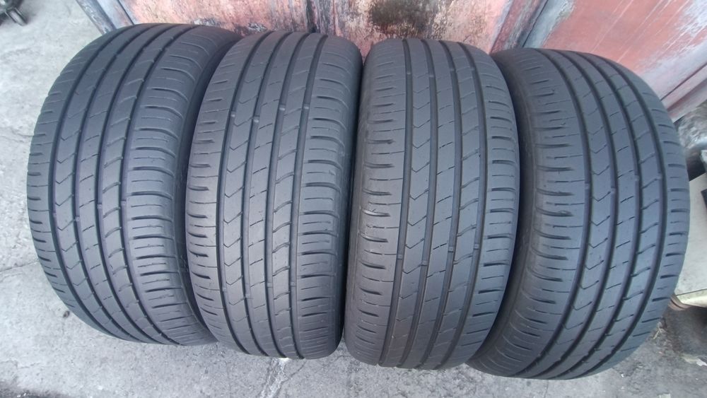 215/55/17 Kumho .