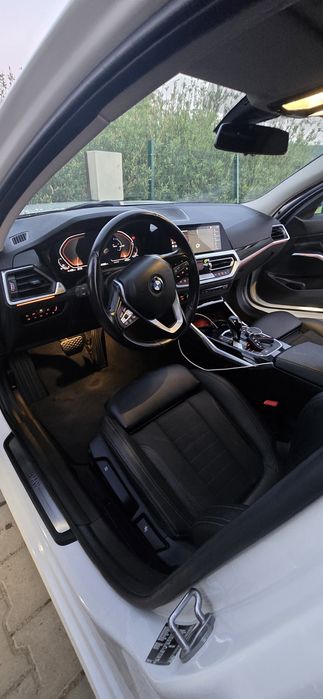 Vand Bmw 318i an 2022