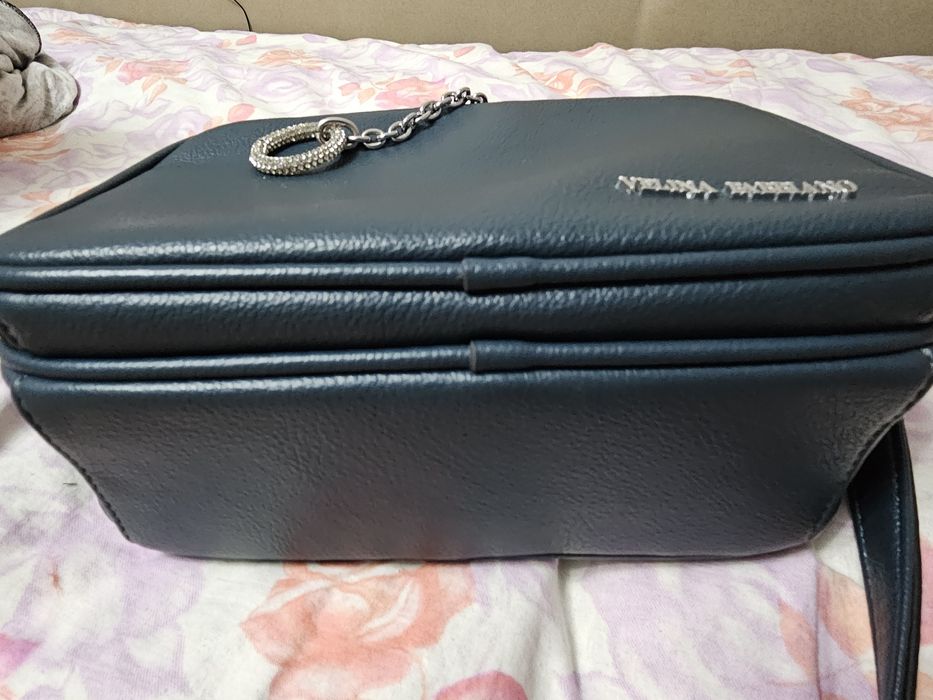 Продам сумочку кросбоди Fabbiano