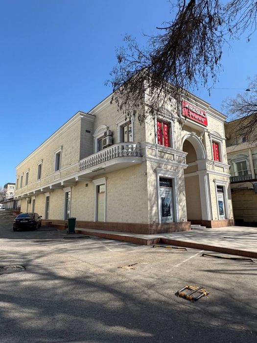 Продаётся Не Жилое Отдельно Стоящее Здание  Ул Навои 3.6 Соток