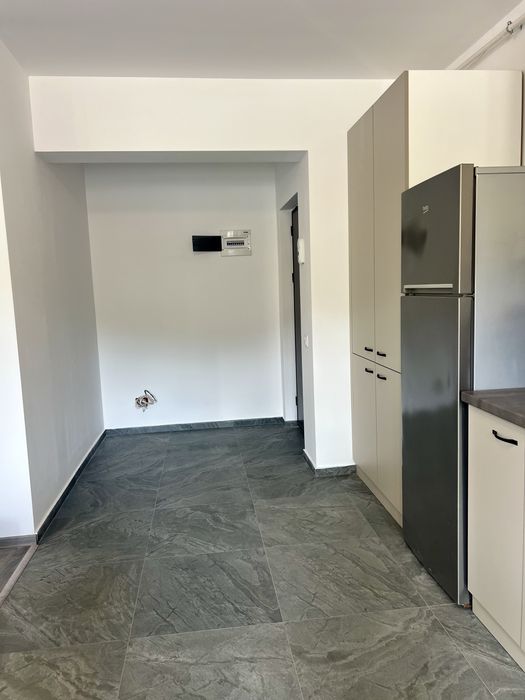 Închiriez apartament nou Florești