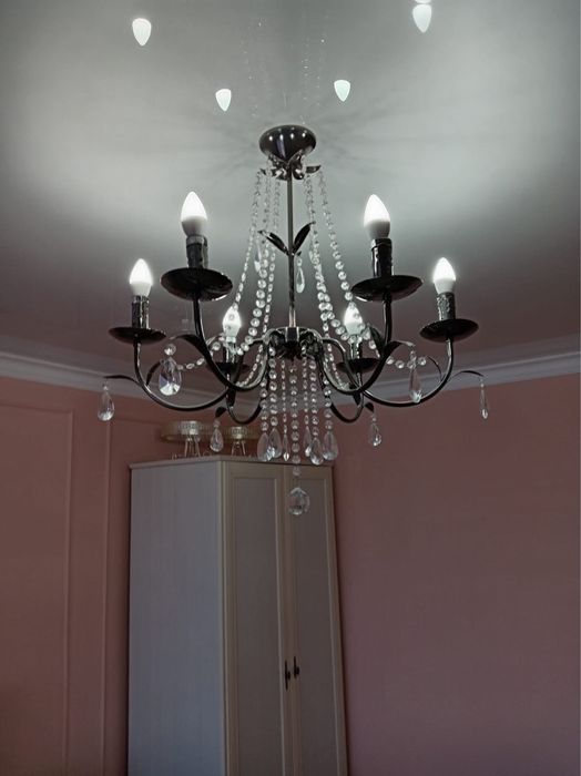 Продам люстру буу