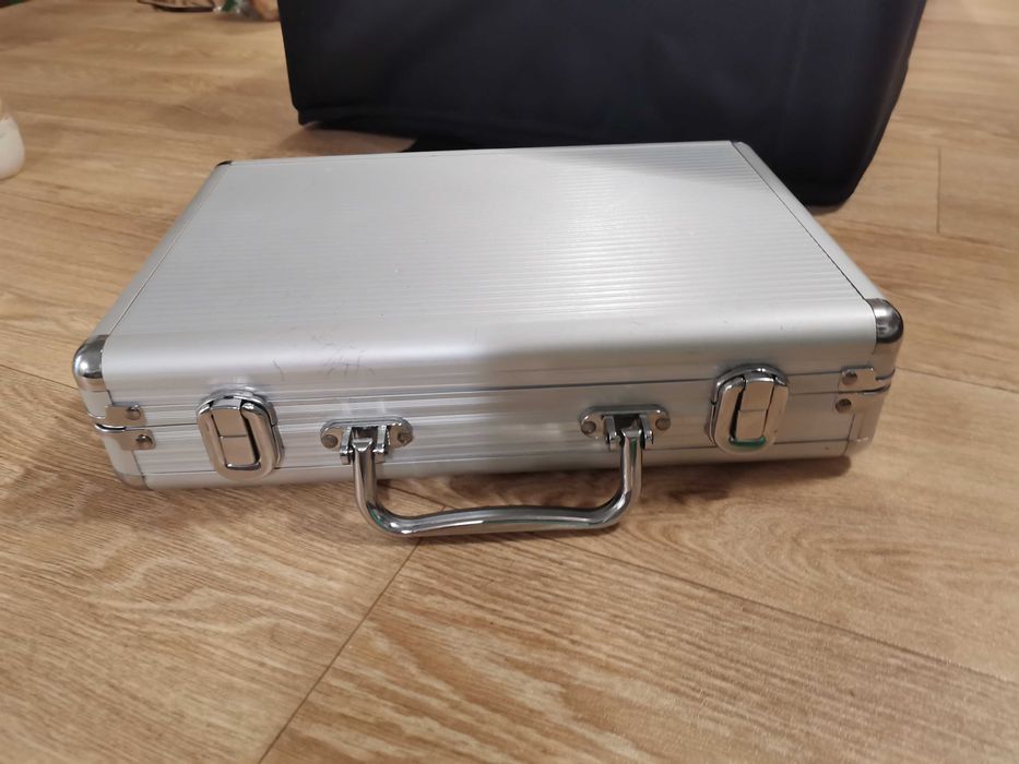 Пулт spirit Saundcraft powerstation 600 с ефект алесис и калъф